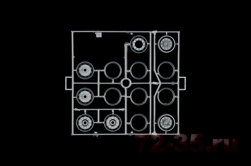 Грузовик VOLVO F-16 рефрижератор 3893_sprue4.jpg