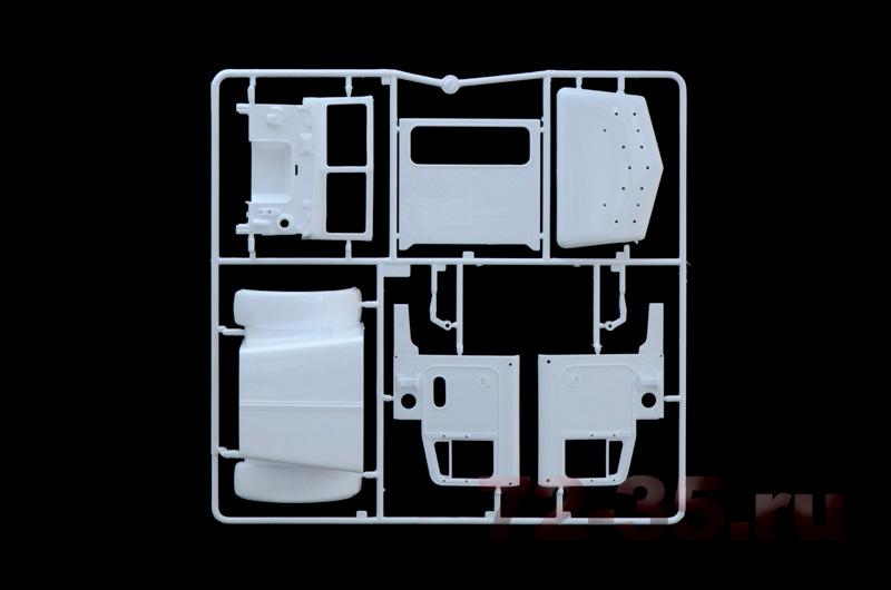 Седельный тягач PETERBILT 378-119 3894_sprue1.jpg