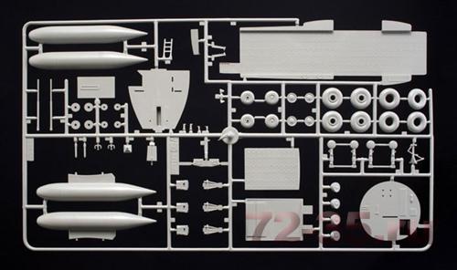 Транспортый самолет C-130J  "ГЕРКУЛЕС" KIT00073_enl.jpg