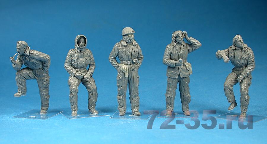 Британский танковый экипаж, зима MA35121_4.jpg