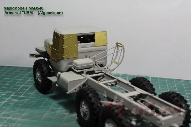 Бронированный "Урал" (Афганистан) MM3540%20Armored%20URAL_Afghanistan_4_enl.jpg