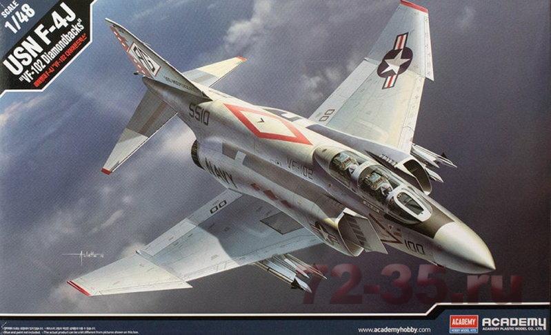 Самолет USN F-4J «VF-102 Diamondbacks»