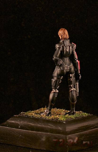 Savior of Galaxy resin figure (Female) 54 mm nsf5432004_12.jpg