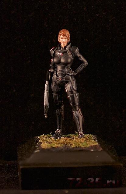 Savior of Galaxy resin figure (Female) 54 mm nsf5432004_9.jpg